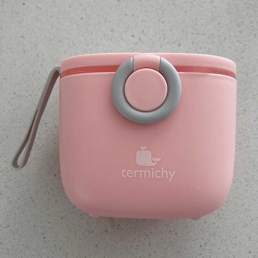 Travel Baby Formula Dispenser